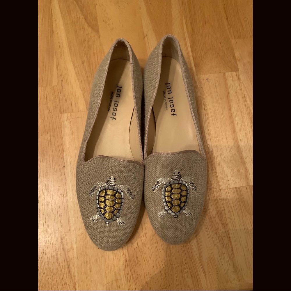 Jon Josef Women's Beige Embroidered Turtle Loafers